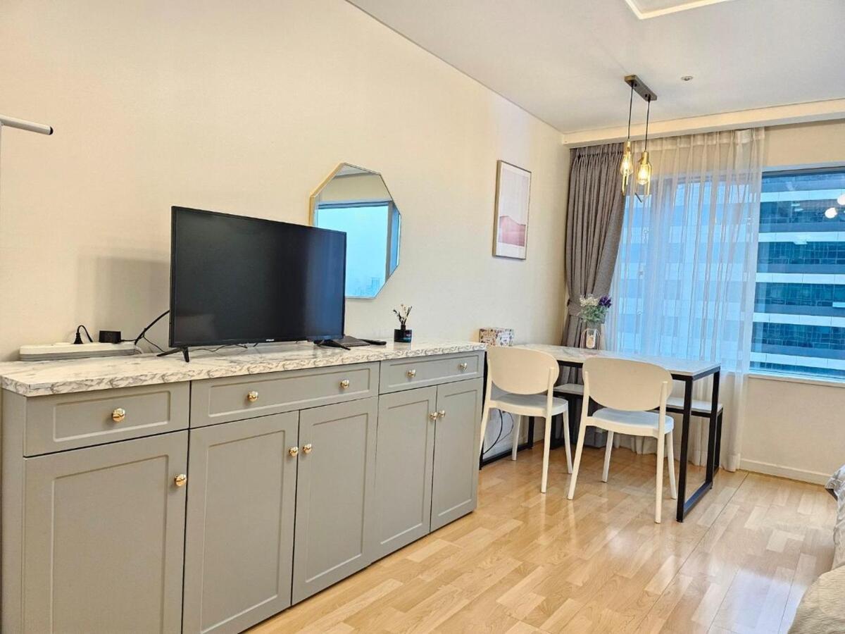 Mint House & Hongdae Station Apartment *